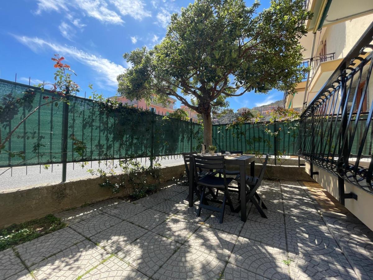 Pitosforo Tranquillo Con Giardino E Free Parking Apartamento